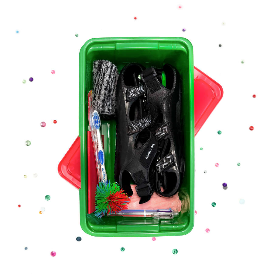 How to pack high-quality Christmas shoeboxes at a lower price