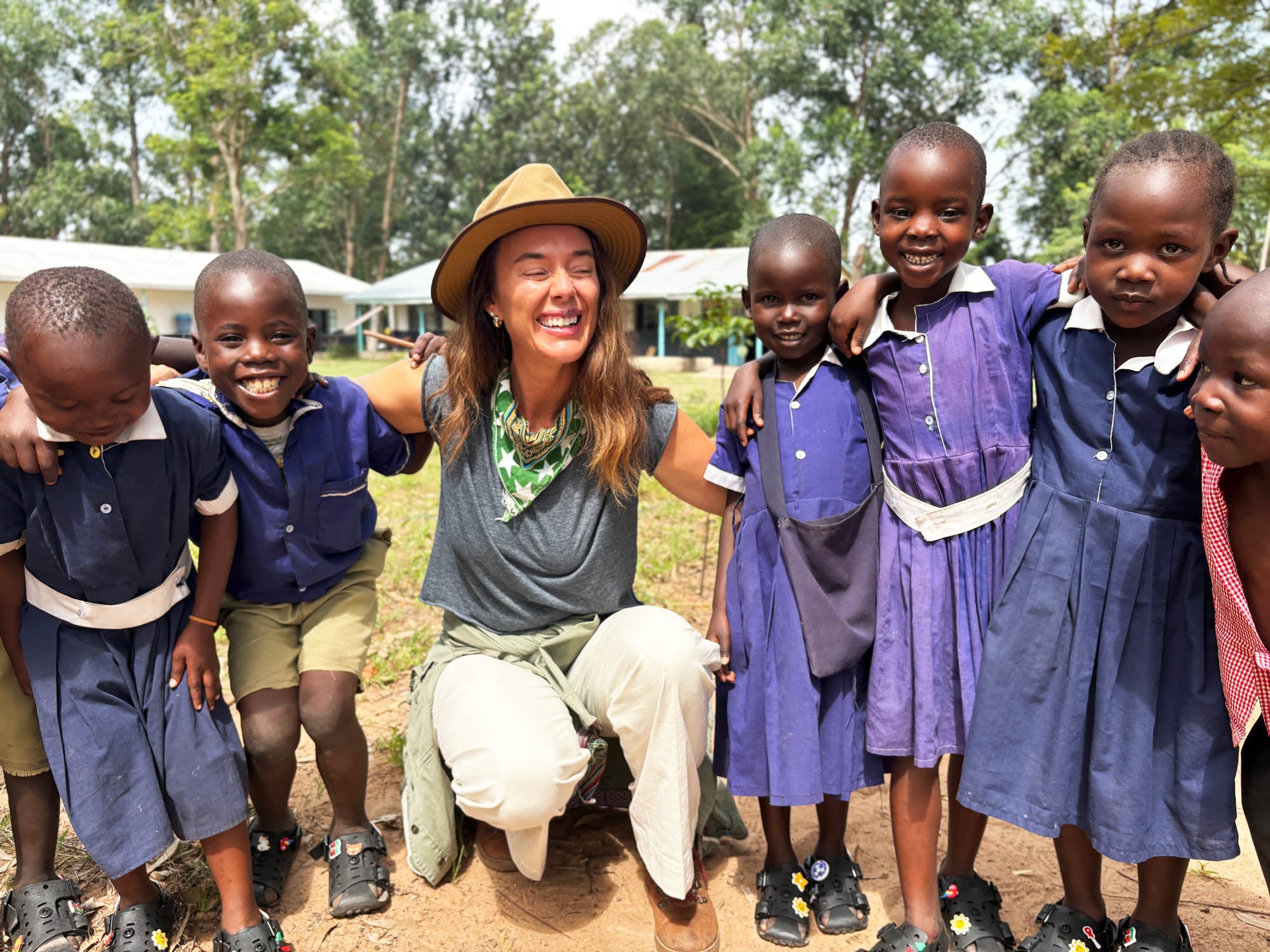 Donor_trip_2025_-_distribution_megan_students.jpg